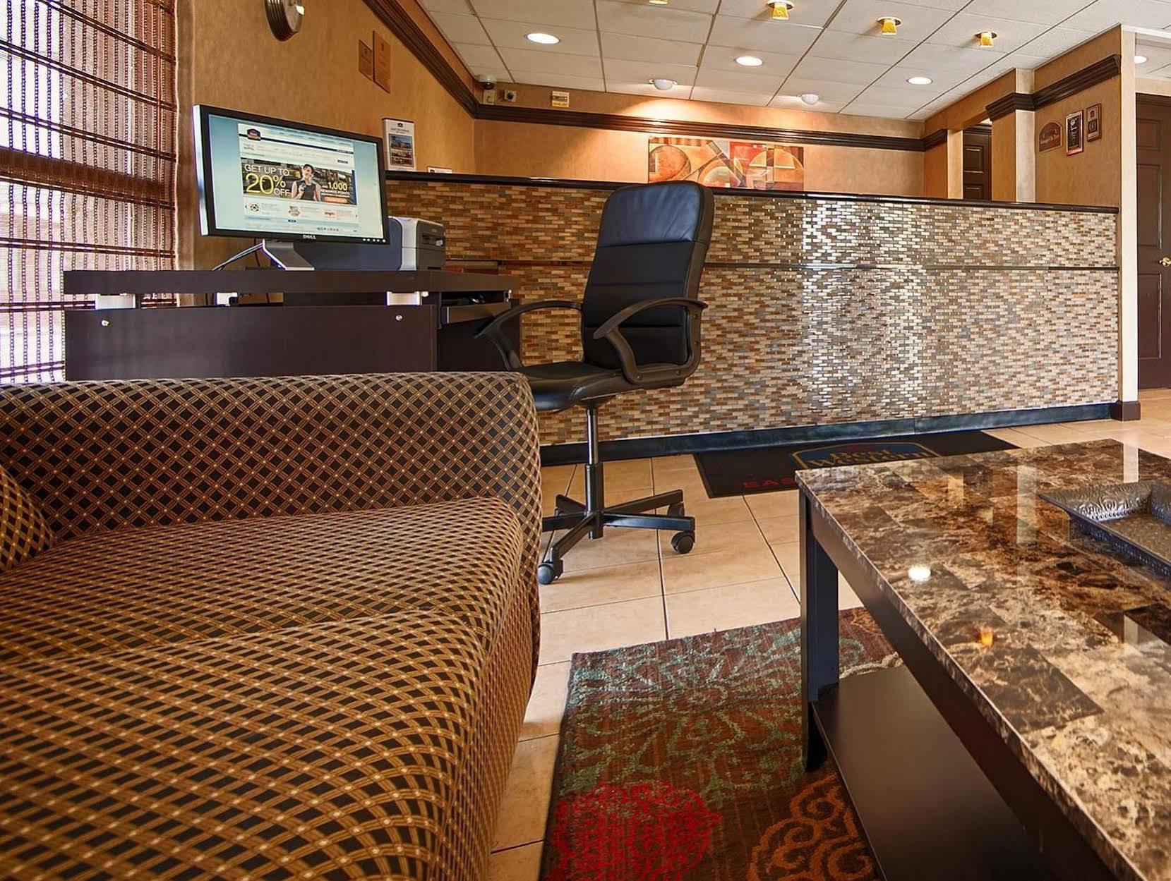 Surestay Hotel By Best Western East Brunswick Exterior photo